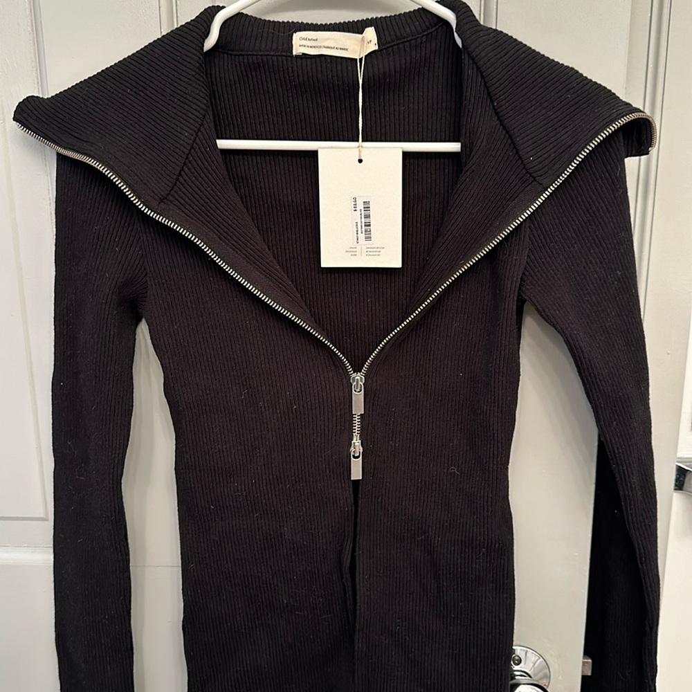 OAK super cute split zipper sweater